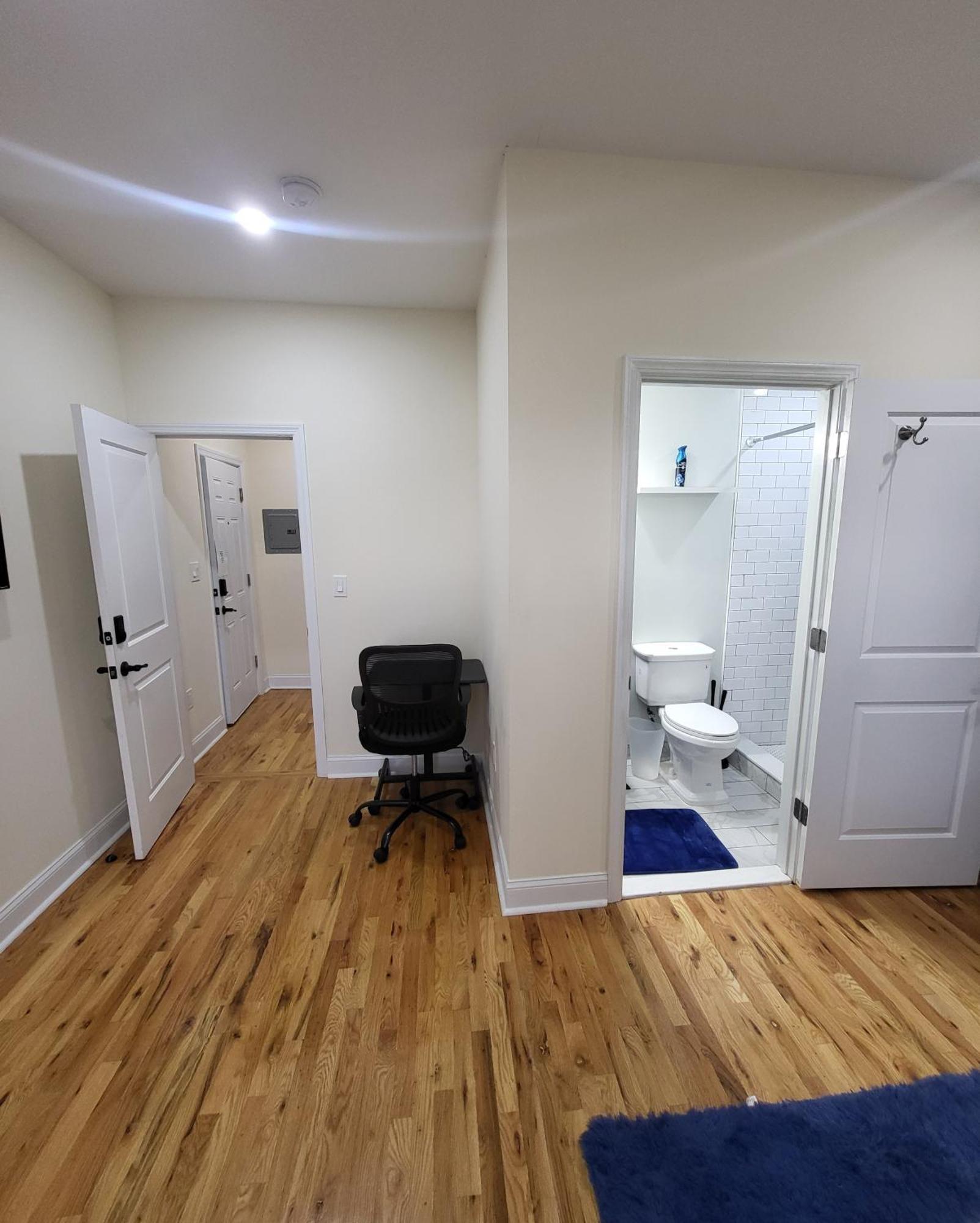 Apartamento Ooohlala! 2 Beds And 2 Full Baths W/Free Parking Newark Exterior foto